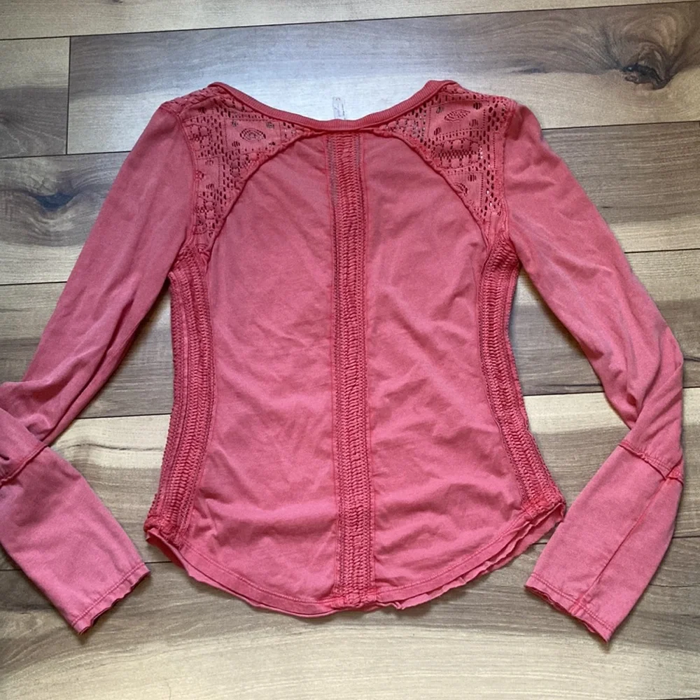Free People boho long sleeve top. Size S